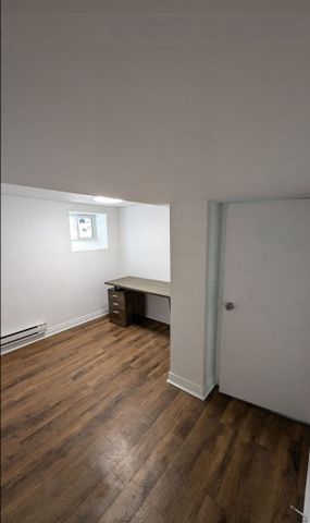 For Lease - 1492 King Street Unit# bsmt, Toronto, Ontario - Photo 5