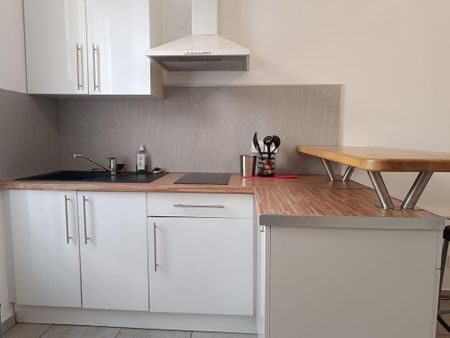Location Appartement 2 pièces 31m² NARBONNE 11100 - Photo 4