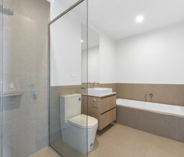 EXPERIENCE ELEVATED LIVING IN BROMPTON ESTATE! - Photo 6