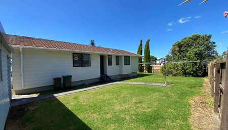 Spacious 3BR Family Haven in Mt. Wellington - Photo 3