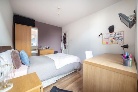 2 bed apartment to rent in St Andrews Street, City Centre, NE1 - Photo 4