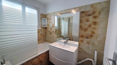 Location Appartement 3 pièces 70m² ORLEANS 45100 - Photo 5