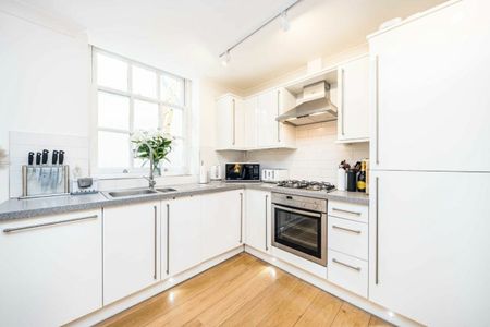 College Hill - Photo 5