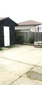 For Lease - 100 Snowood Court, Toronto, Ontario - Photo 3