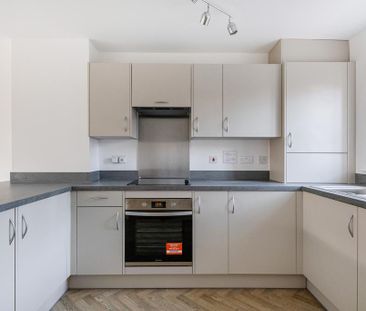 2 bedroom semi-detached house to rent - Photo 6