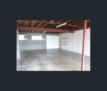 NEAT AND TIDY 2 BEDROOM UNIT AVAILABLE NOW! - Photo 5