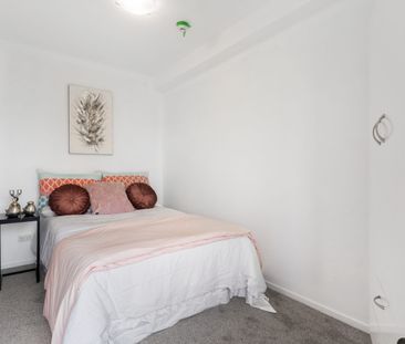 Boutique Modern City Living furnished or unfurnished you choose - Photo 5