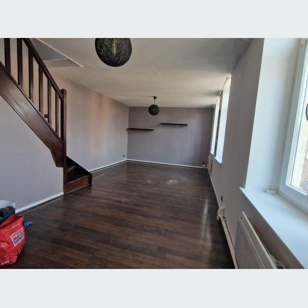 Appartement à Louer à 59355 855 € - Photo 1