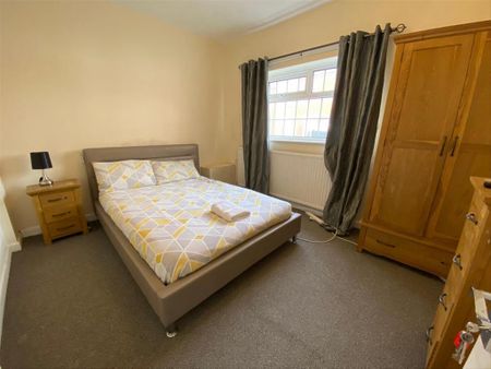 3 bedroom house to rent - Photo 3