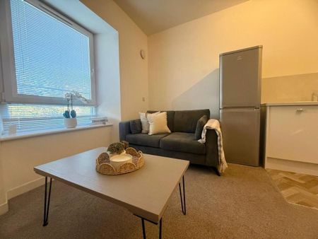 2 bedroom flat to rent - Photo 3