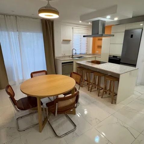 Alquiler de piso en Carretera Benagalbón - Photo 1