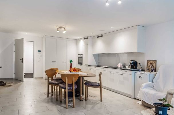 Modern Seating Room Apartment - Photo 1