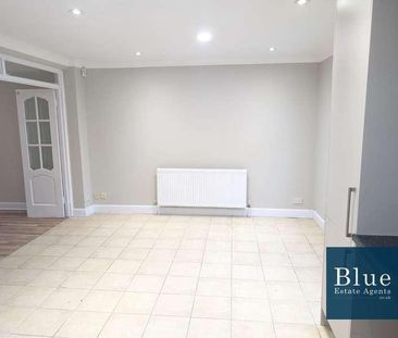 Avenue Crescent, Hounslow, TW5 - Photo 3