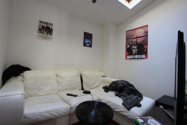 3 bedroom house share to rent - Photo 1