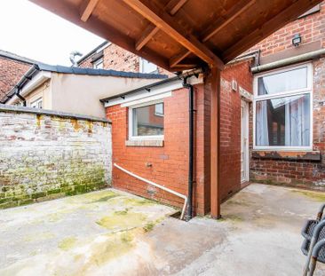 2 bedroom terraced house to rent - Photo 6