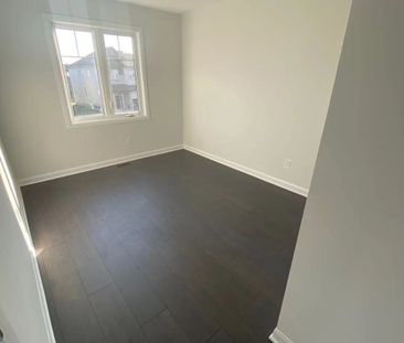 For Lease - 1041 Speedvale Court, Kanata, Ontario - Photo 3