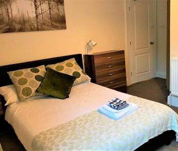 1 bedroom in a house share to rent - Photo 1