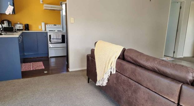 Pakuranga, 2 bedrooms - Photo 1