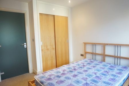 2 Bed Flat, North West, NG1 - Photo 5