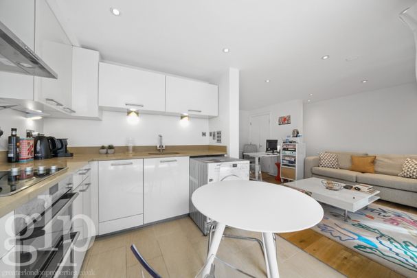 1 Bedroom Flat, Ridgmount Street, Bloomsbury, WC1E - Photo 1