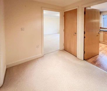 Beachy Head View, St. Leonards, TN38 - Photo 4