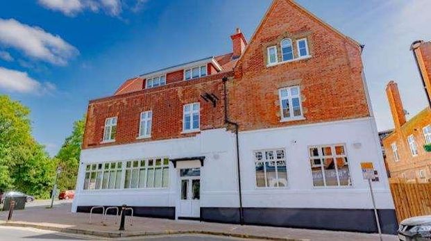 Cambridge Court, Camberley, GU15 - Photo 1