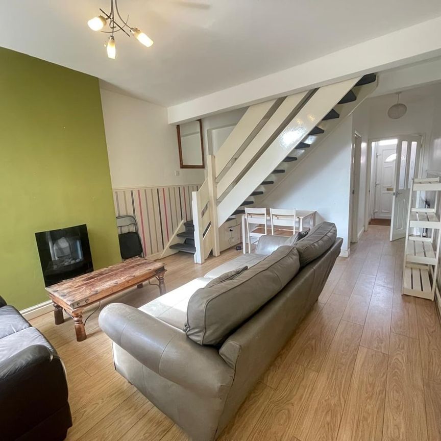 Room in a Shared House, Windermere Street, LE2 - Photo 1