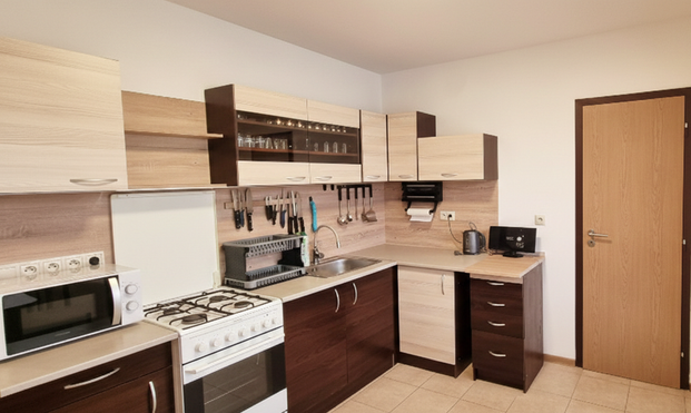 PRENÁJOM: Priestranný 2-izbový byt po rekonštrukcii | Martin - Ľadoveň | 61,5 m² - Fotografia 1