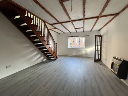 2 bedroom semi-detached house to rent - Photo 2