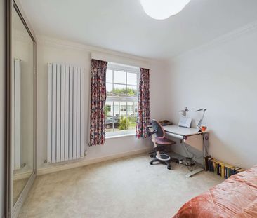 Beautifully presented four bedroom townhouse in prime Wimbledon loc... - Photo 6