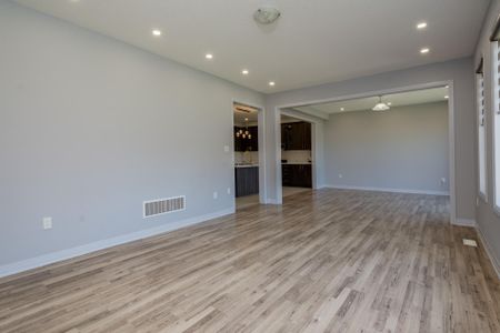 For Lease - 142 Martin Trail, New Tecumseth, Ontario - Photo 5