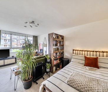 Studio to rent - Photo 2