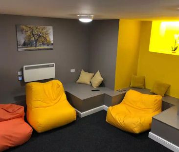 Standard Studio - Photo 1