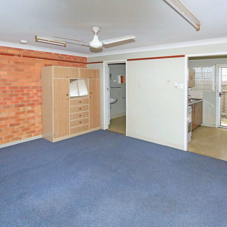 Low Maintenance Studio Apartment - Photo 1