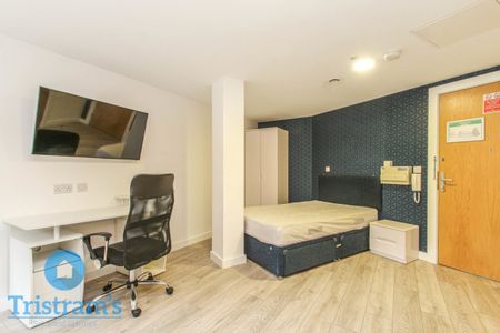 References Pending - 1 bed Apartment - Photo 3