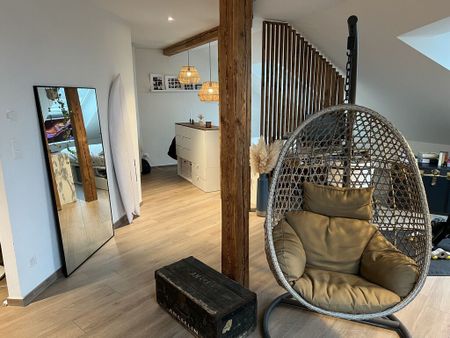 Loft in the attic under the station in Lausanne - Photo 3