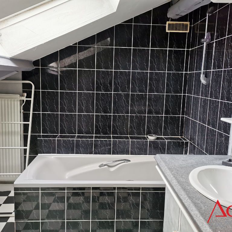 Location Appartement 2 pièces 53m² - Photo 1