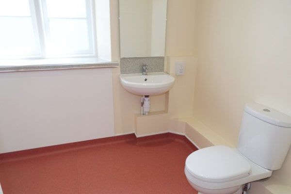 Penzance, Penzance, TR18 - Photo 1