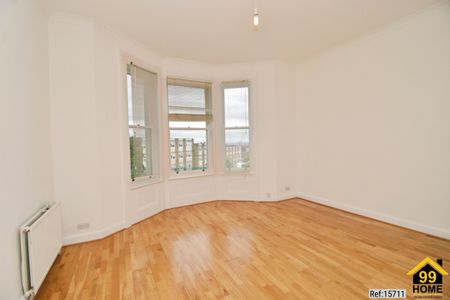 1 bed Flat in Eglinton Hill Shooters Hill, London, SE18 3DU - Photo 2