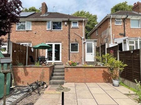 2 bedroom semi-detached house to rent - Photo 5