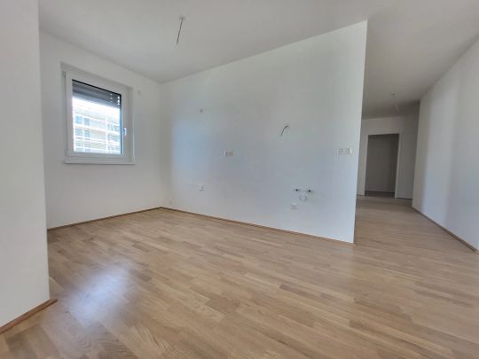 ERSTBEZUG! 3-Zimmer-Wohnung mit Balkon, Top 3 - Photo 1