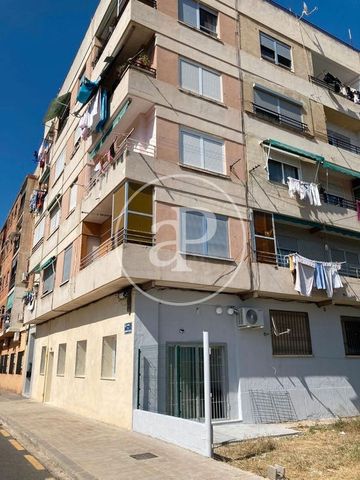 Valencia Capital, Valencian Community 46024 - Photo 5