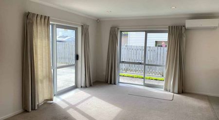 Lovely Modern Brick Home - Photo 5