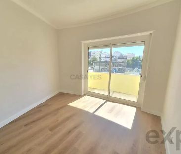 Apartamento T5 com elevador e varanda em Entrecampos - Photo 5