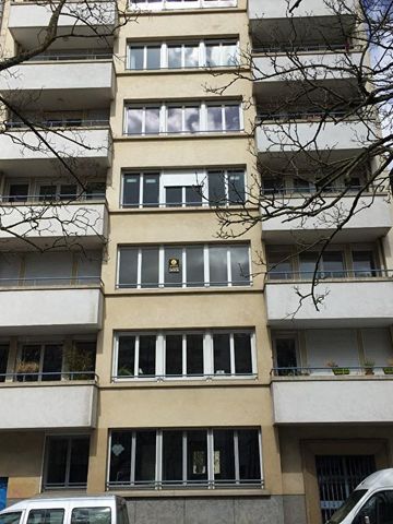 Location Appartement 4 pièces 99m² RENNES 35000 - Photo 4