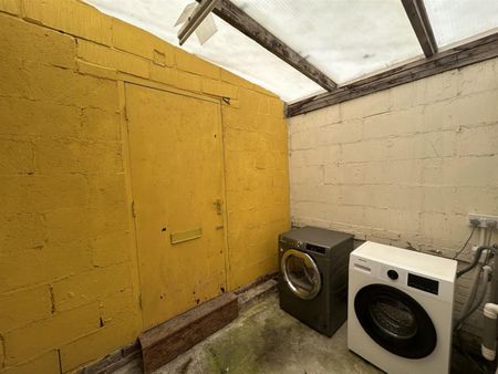 2 bedroom Flat to rent in Sandringham Road, South Gosforth, Newcastle Upon Tyne, Ne3 - Photo 5