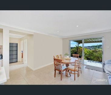 50 Aldgate Crescent, Pacific Pines, Qld 4211 - Photo 2