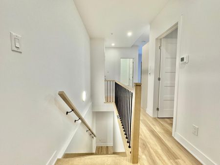 Unit 104: Entire unit - Photo 2