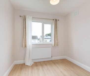 Price €3,250 pcm - Available Now - Unfurnished - Photo 3