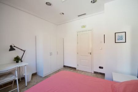 Calle de Alberto Aguilera, Madrid, Community of Madrid 28015 - Photo 5